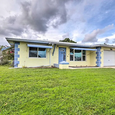 Port St Lucie Vacation Home With Lanai And Pool!